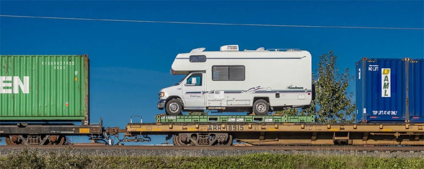 RV Shipping With An Auto Transport Company VS Drive-Away RV Shipping – Which One Wins?