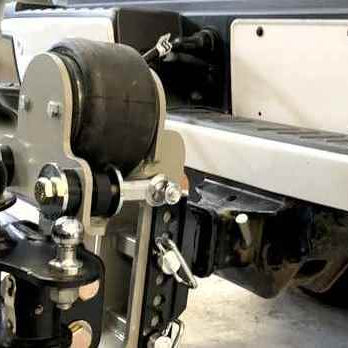 Weight Distribution Hitches and Systems For Towing Your RV