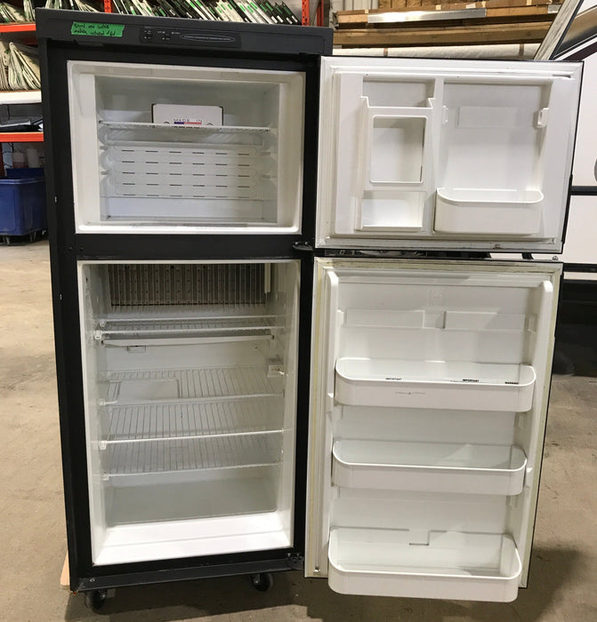 Used Complete Dometic Fridge, 2-Way - RM2652