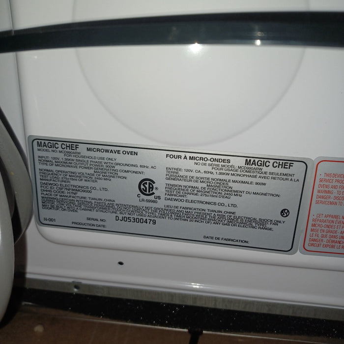 Used RV Microwave Magic Chef 19.5″ X 15″ X 12.75″ - Model No. MCD990ARW