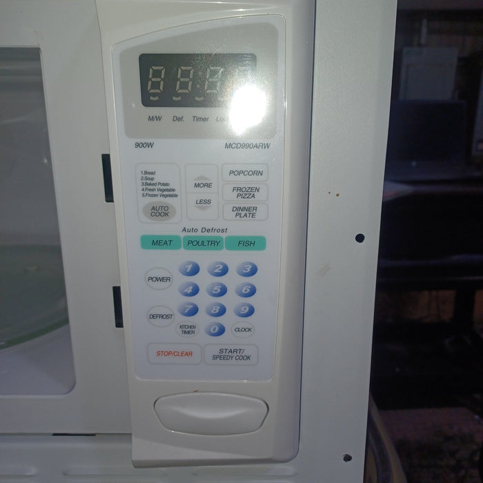 Used RV Microwave Magic Chef 19.5″ X 15″ X 12.75″ - Model No. MCD990ARW