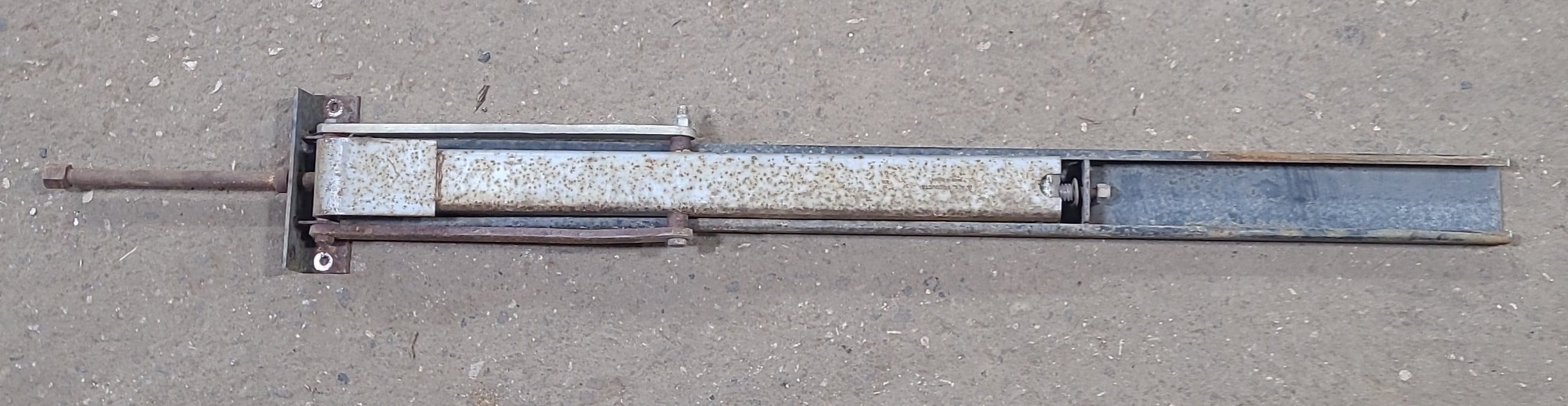 Used Telescopic Stabilizer Jack Narrow Channel