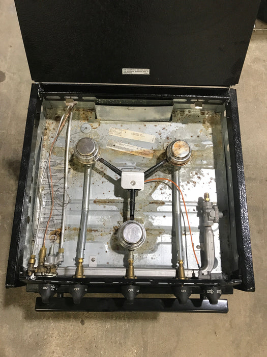 Used Magic Chef RV Range, 3 Burner - CLY1620BDB