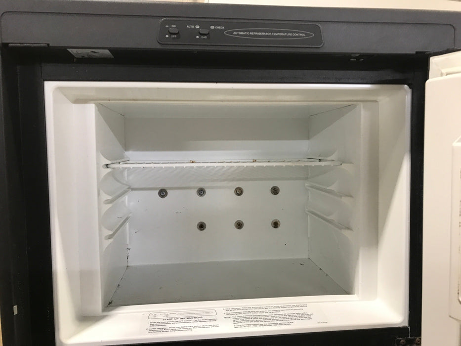 Used Complete Dometic Fridge, 2-Way - DM2652