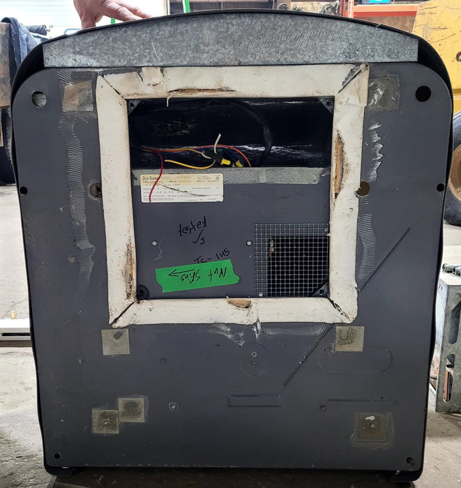 Used Dometic Air Conditioner, Head Unit, 13500 BTU, Cool Only - 58935.602