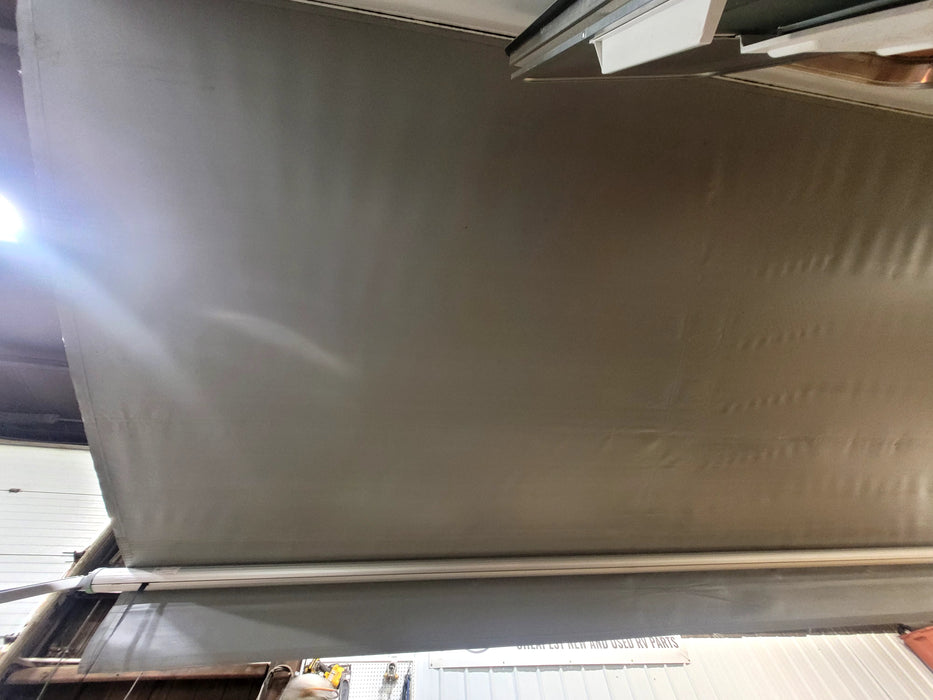 Used Complete Manual Awning Dometic 18' Used Canvas