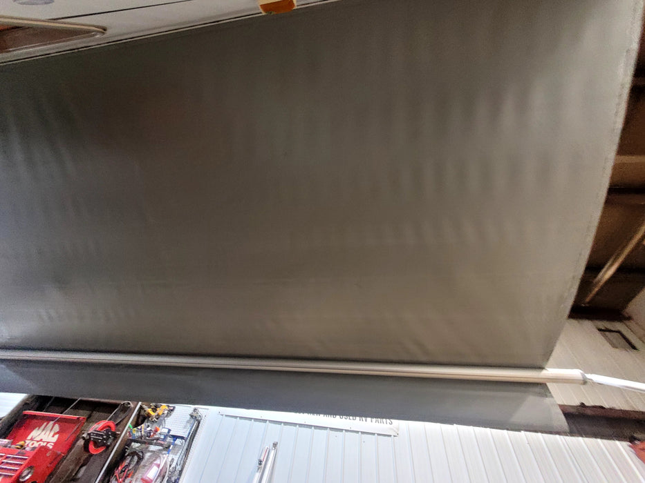 Used Complete Manual Awning Dometic 18' Used Canvas