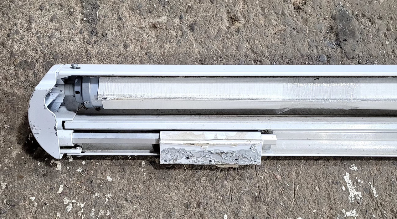 Used Dometic A&E 79 1/2" Complete Slide Topper - White - Young Farts RV Parts