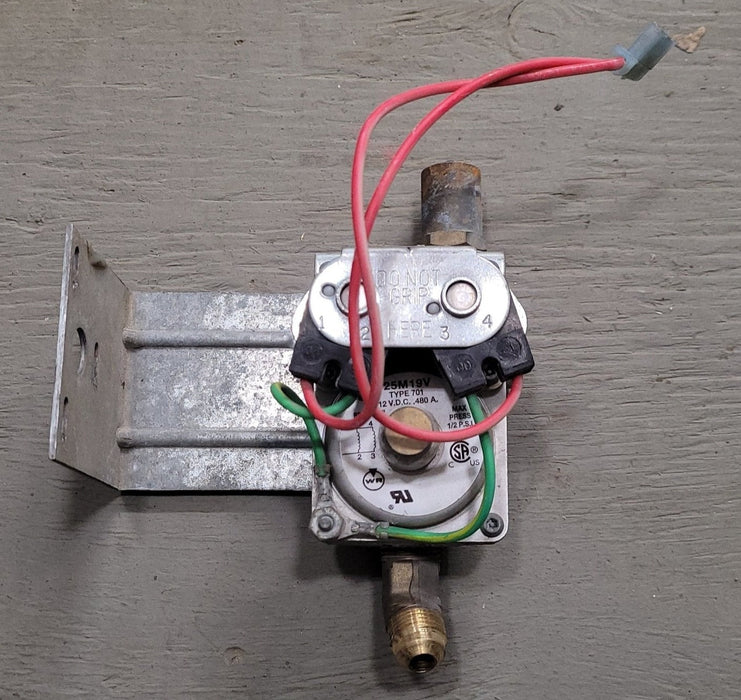 Used Atwood DSI Gas Solenoid Valve - 93870 , 93869 , 93844