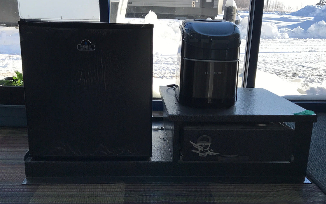 Used Capital Exterior/Outdoor Grill Kitchen Set