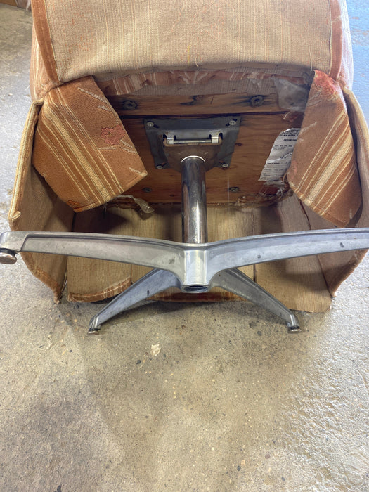 Used RV Chair - 31" H x 22" W x 18" D