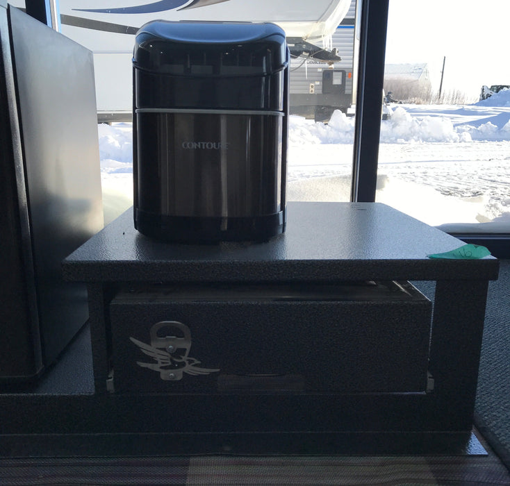 Used Capital Exterior/Outdoor Grill Kitchen Set