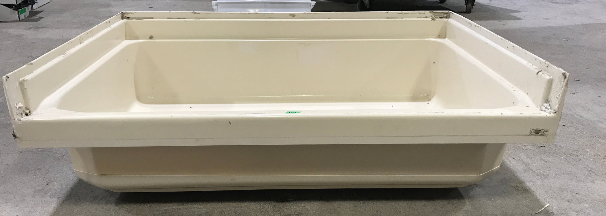 Used RV Bath Tub 35” L x 24” W - Center Drain