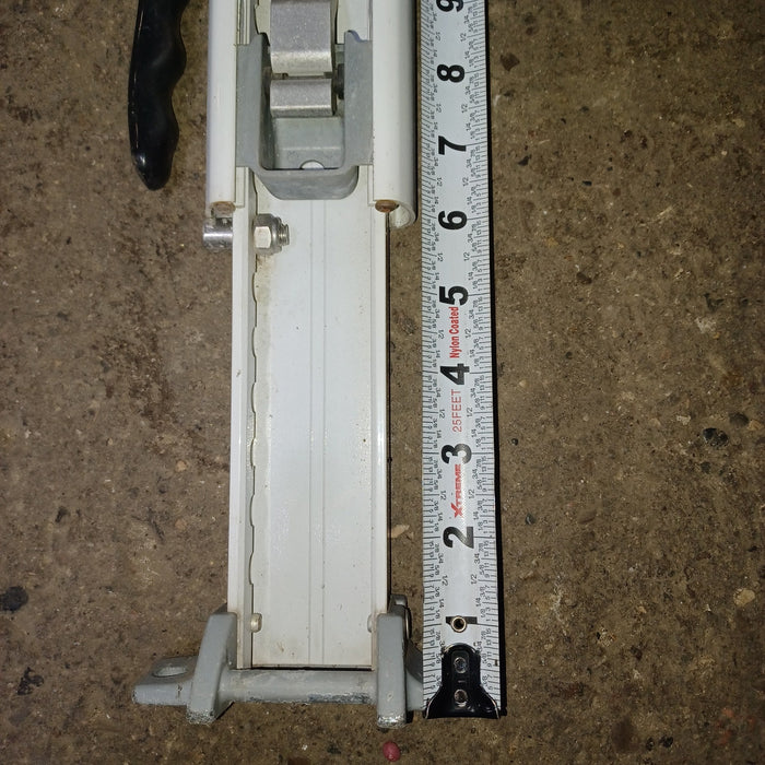 Used Dometic / A&E Manual White Awning Arm 73″ - 8500 Series