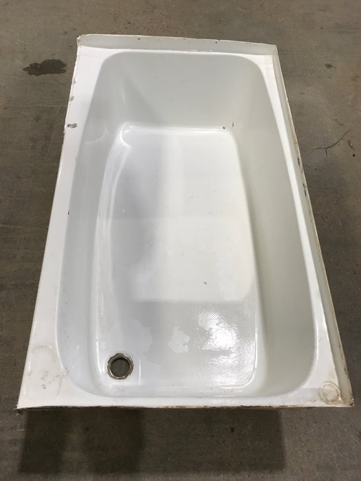 Used RV Bath Tub 43 3/4” x 25 1/2” - Right Hand Drain