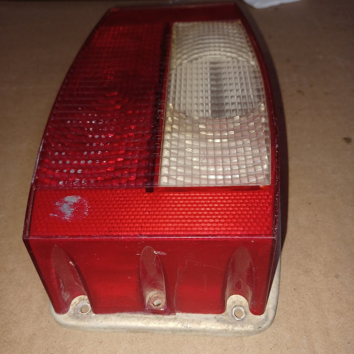 Used Reflect-O-Lite 710/750 Tail Light Replacement Lens - SAE-AILRST D.O.T. 78