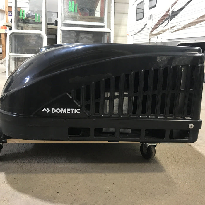 Used Dometic Air Conditioner, Head Unit, 13500 BTU, Cool Only - B57915.711