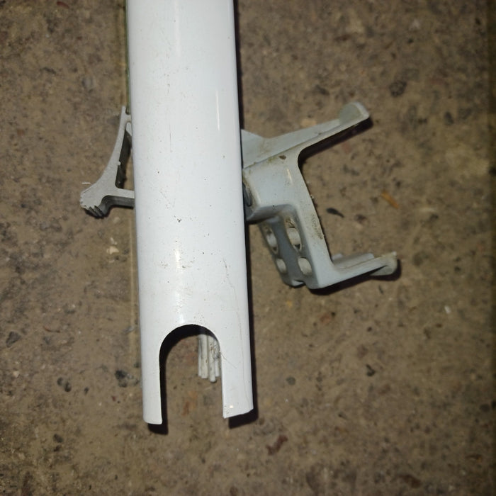 Used Dometic / A&E Manual White Awning Arm 73″ - 8500 Series