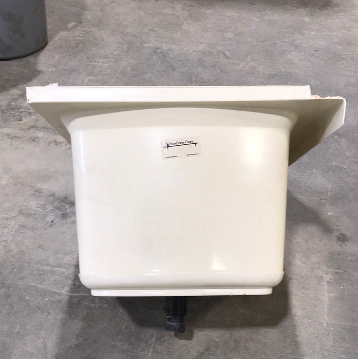 Used RV Step Bath Tub 43 1/2” x 23 1/2” - Right Hand Drain