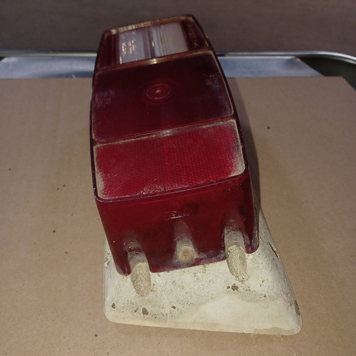 Used Microflex SAE-AILR(2) ST-72 D.O.T Taillight Assembly
