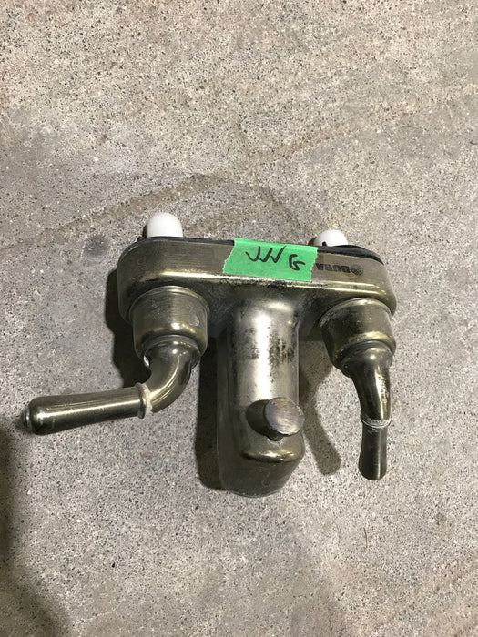 Used 4" Shower Faucet With Diverter, Bronze, Bronze Handles