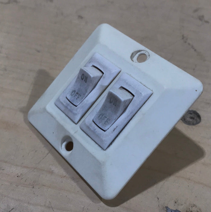 Used 12V RV DOUBLE Light Switch