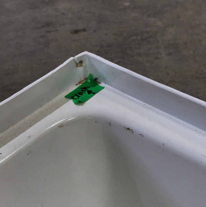 Used RV Bath Tub 40” L x 24 W ” - Right Hand Drain