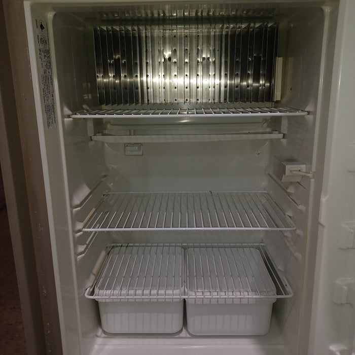 Used Complete Dometic Fridge, 2-Way - RM2652