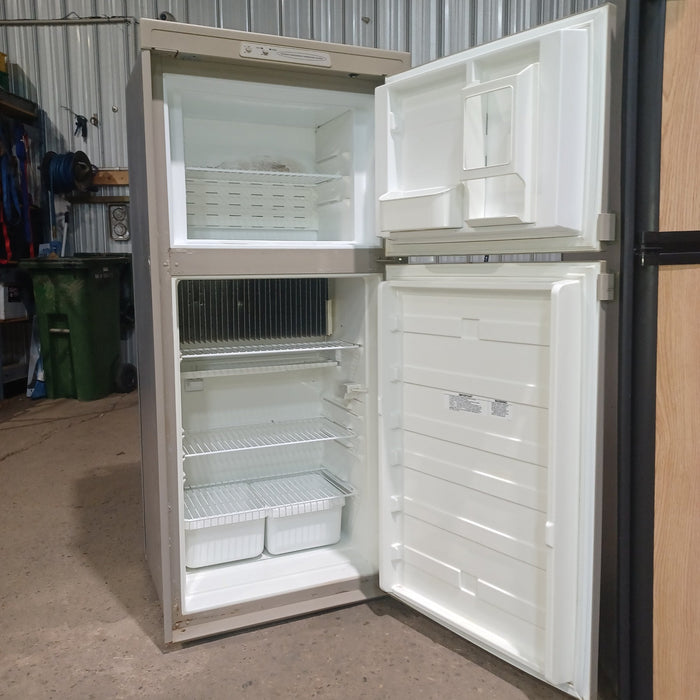 Used Complete Dometic Fridge, 2-Way - RM2652