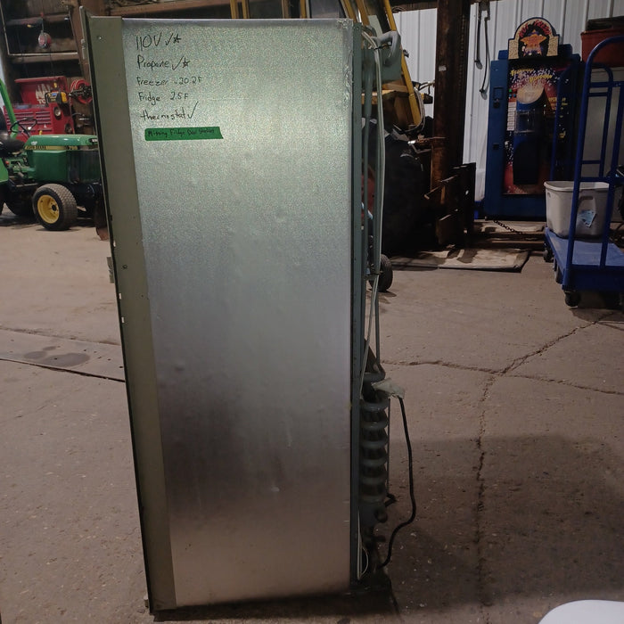 Used Complete Dometic Fridge, 2-Way - RM2652