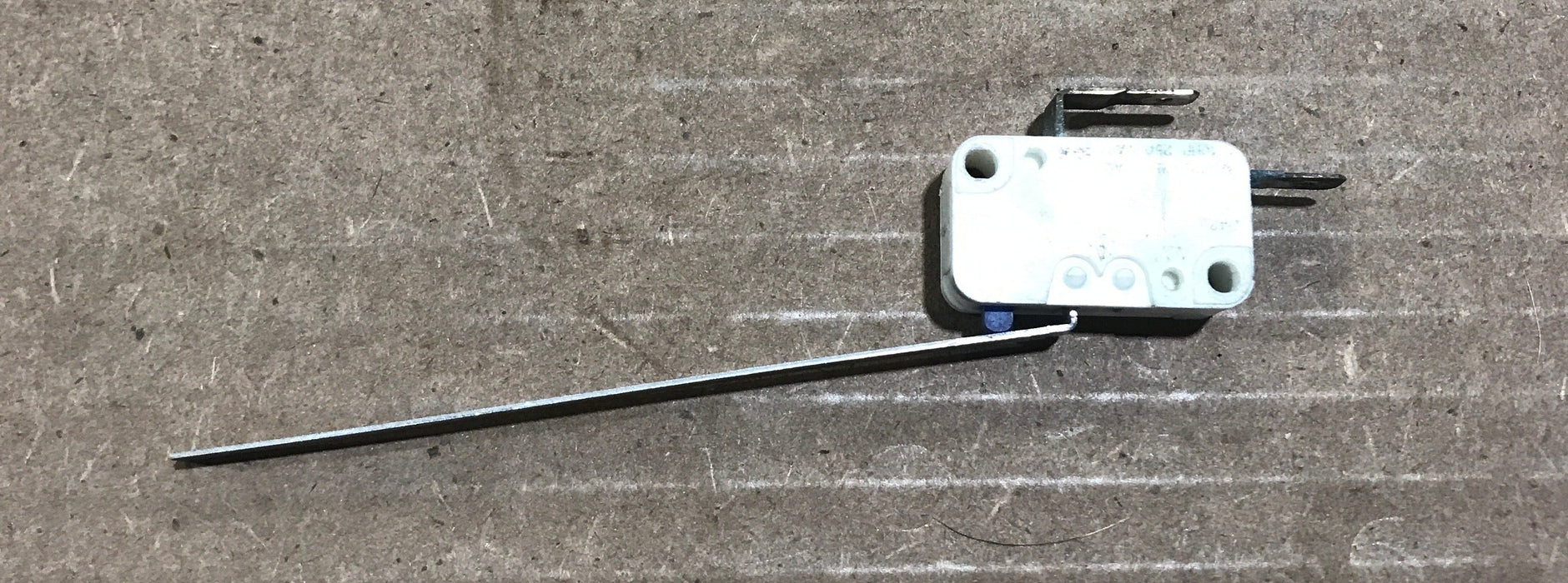 Used Suburban Sail Switch - 232261