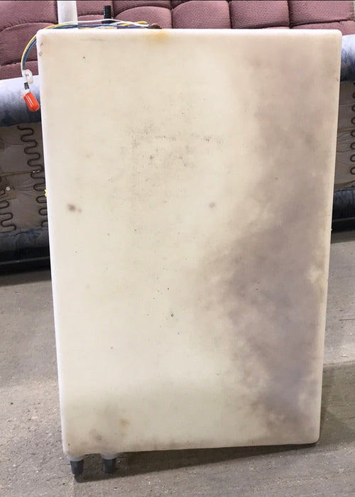 Used Fresh Water Tank 10 1/2” x 17” x 26”