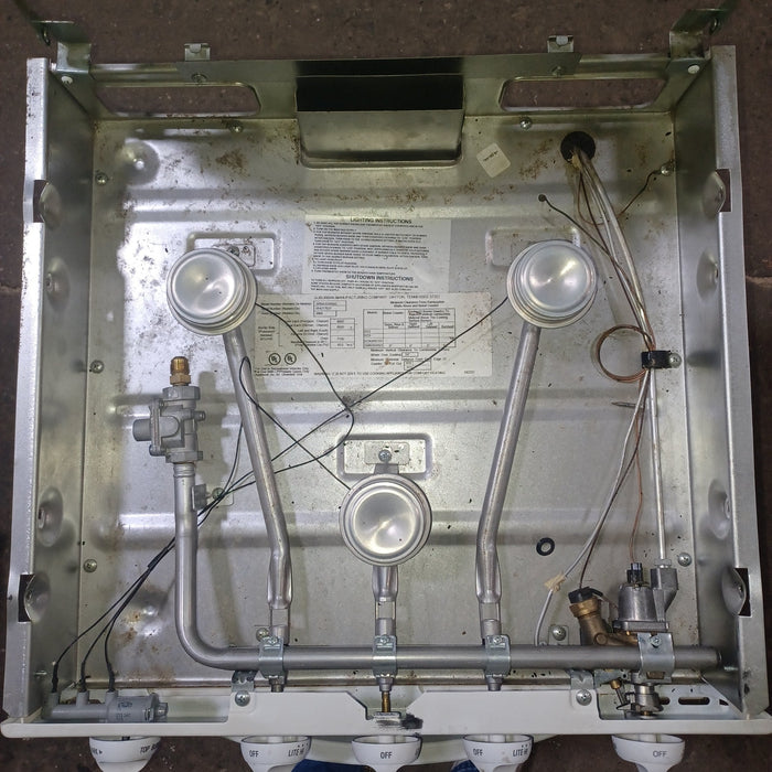Used Suburban Range Stove 3 Burner - SRNA3SWWE