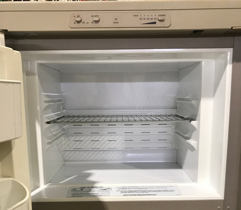 Used Complete Dometic Fridge, 2-Way -  RM3662