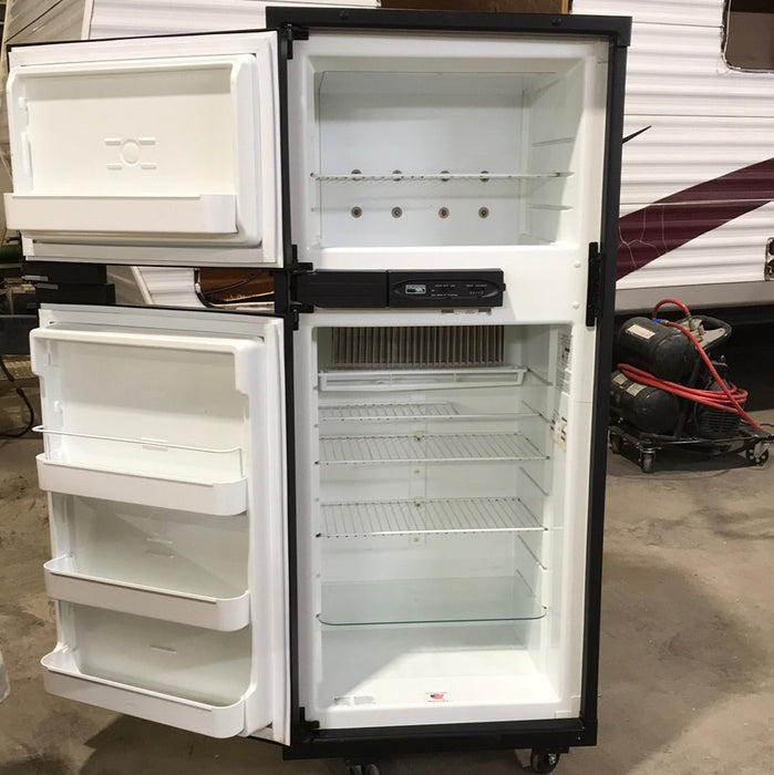 Used Complete Norcold Fridge, 2-Way - N611LT