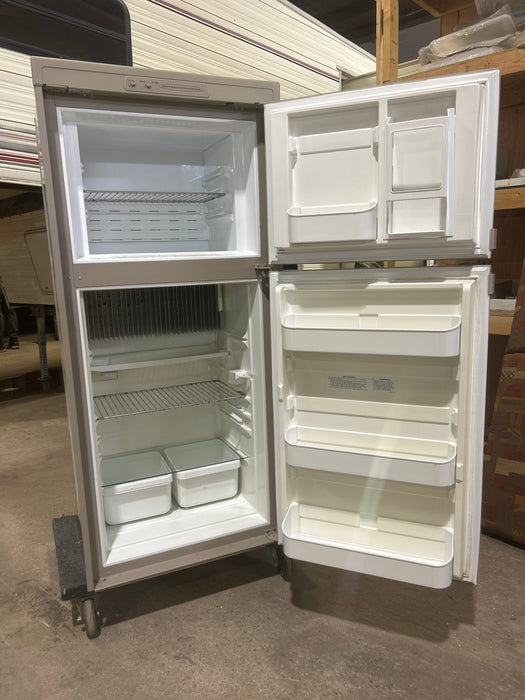 Used Complete Dometic Fridge, 2-WAY - RM2652