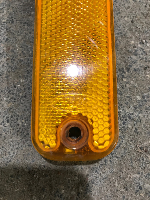 Used SAE AP2 73TK - FORD Replacement Marker Light Assembly - Amber