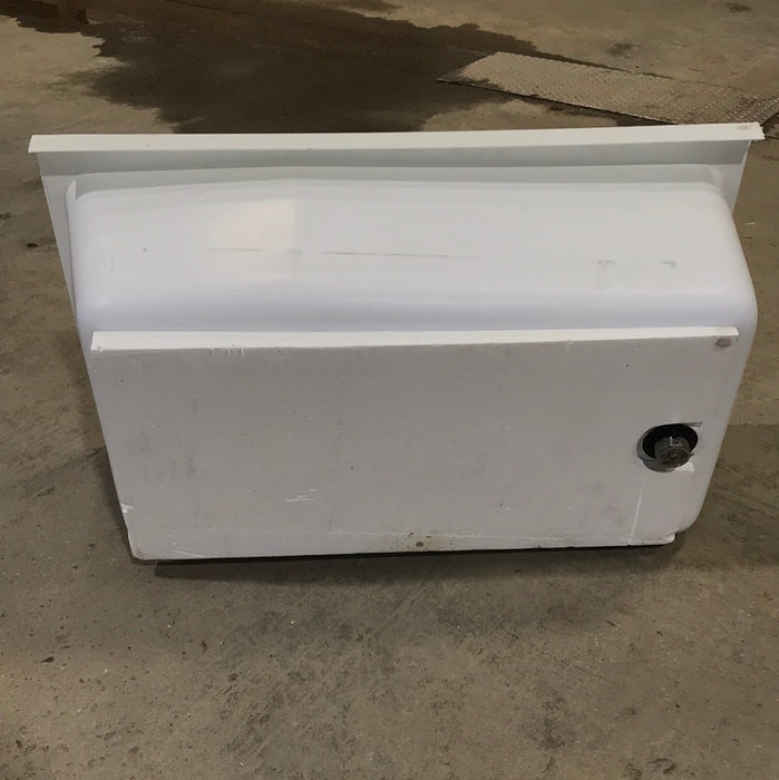 Used RV Bath Tub 40” L x 24 W ” - Right Hand Drain