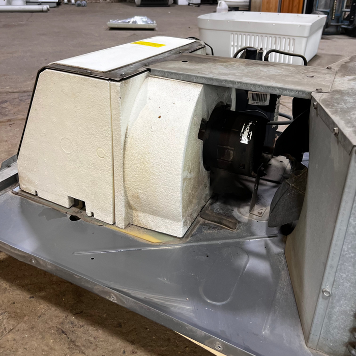 Used Complete Duo-Therm Air Conditioner 57915.621 - 13500  BTU