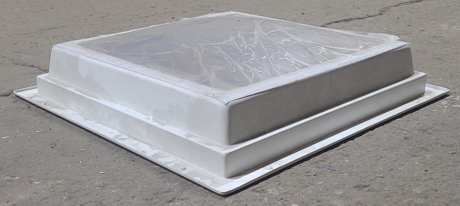 Inner Skylight, With Garnish 24 1/4" x 24 1/4"
