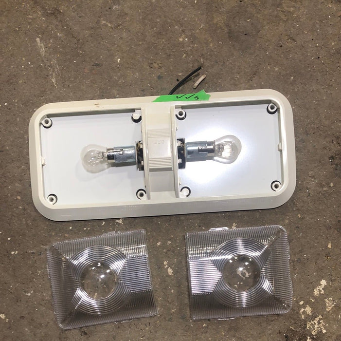 Used Light Fixture *DOUBLE* 310173 / F33-0052 White