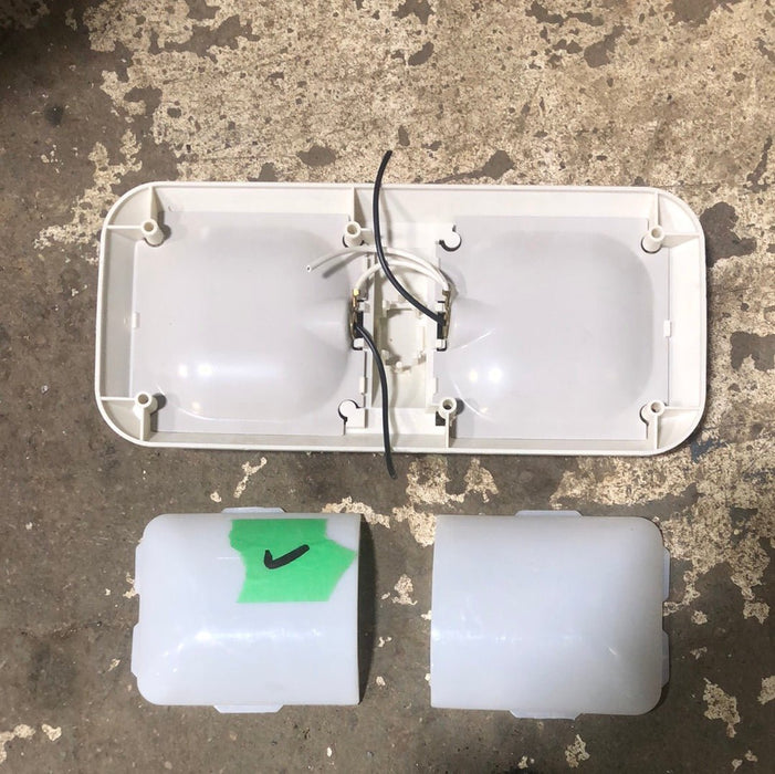 Used Light Fixture *DOUBLE* LR96696 WHITE - No Switch