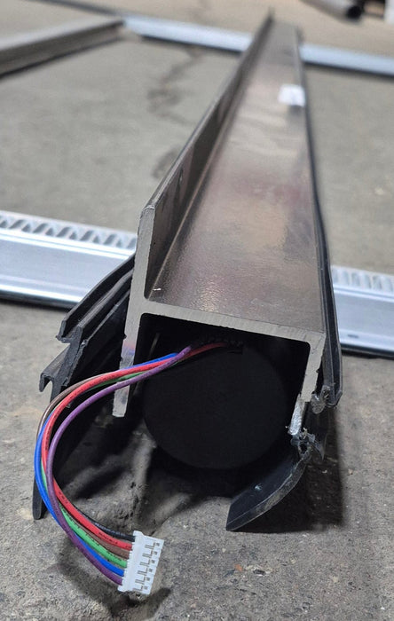 Lippert In-Wall Slide Out Assembly, Right Hand - V000272201