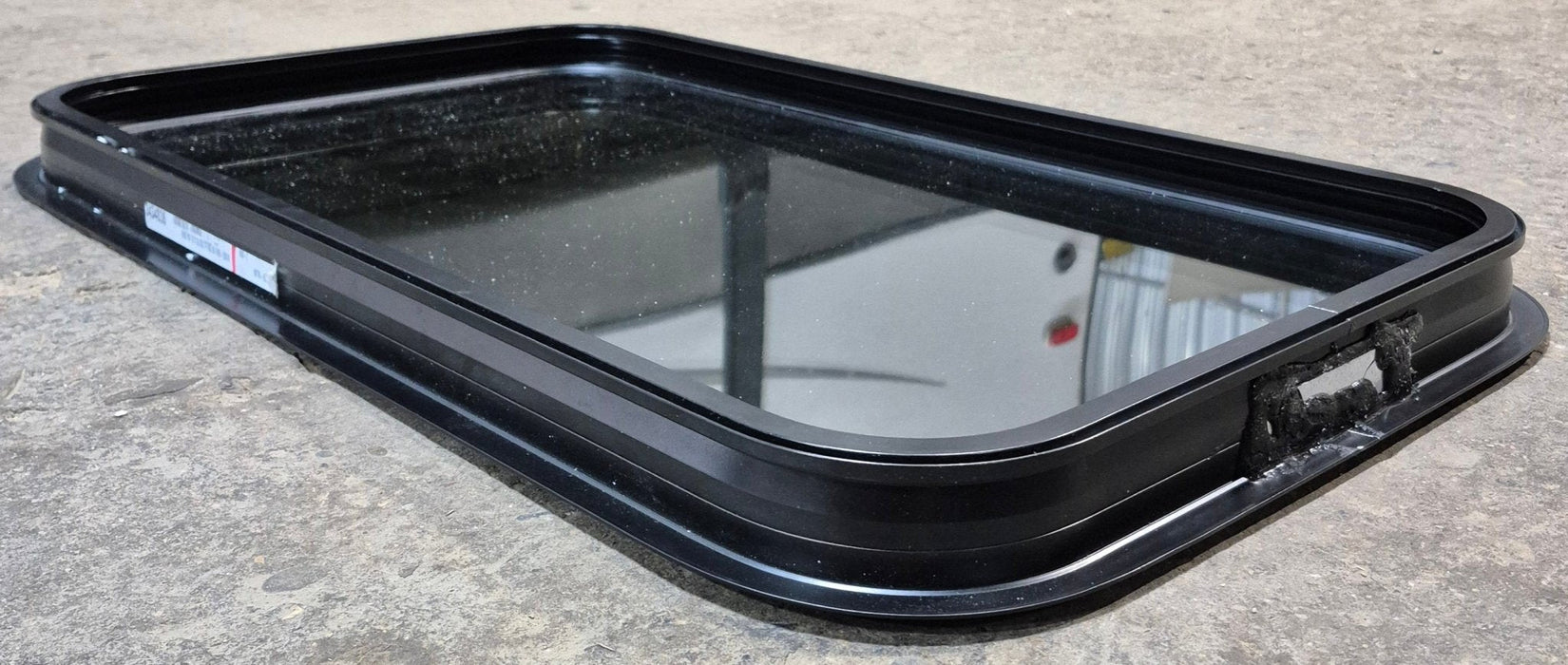 NEW Lippert V000398586 18" W x 30" H Vertical RV Non - Opening Window - Young Farts RV Parts