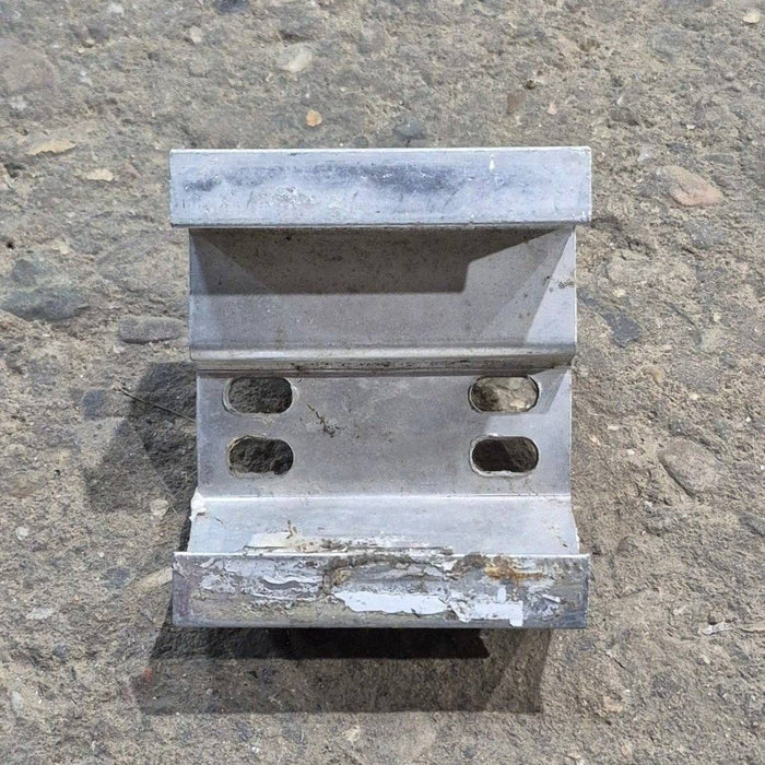 Used Dometic Upper Bracket, Silver - 830333