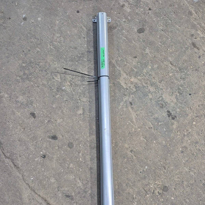 Used Dometic Awning Arm, Idler (Rear) Non-Powered, White, Adjustable Pitch, 65 3/4" - 3312487.022P