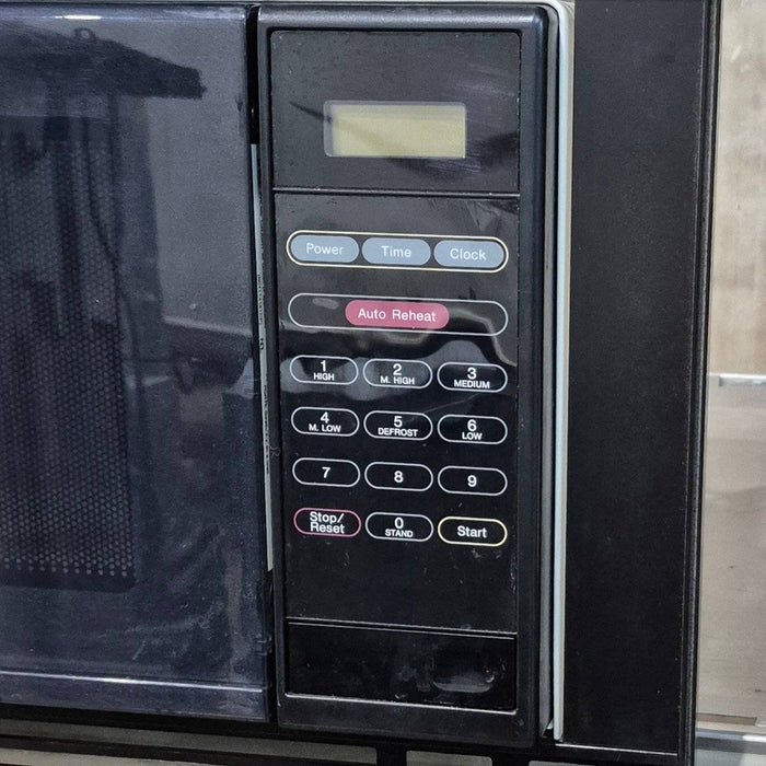 Used Panasonic Microwave - NN-4461C - 12" x 21.625" x 14"
