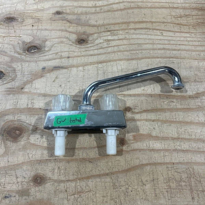 Used 4" Kitchen Bar Faucet, Chrome, Clear Handles