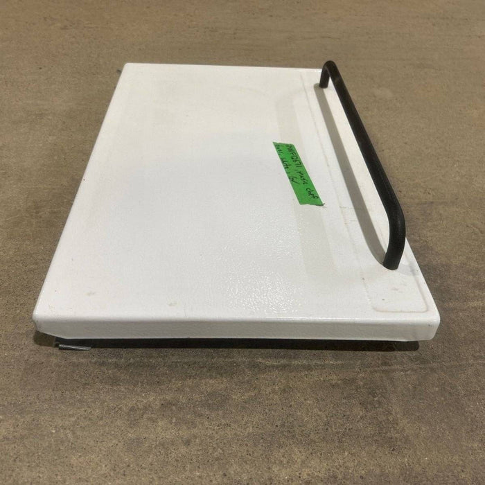 Used Magic Chef Oven Door 2401F12671 (WHITE FACEPLATE)