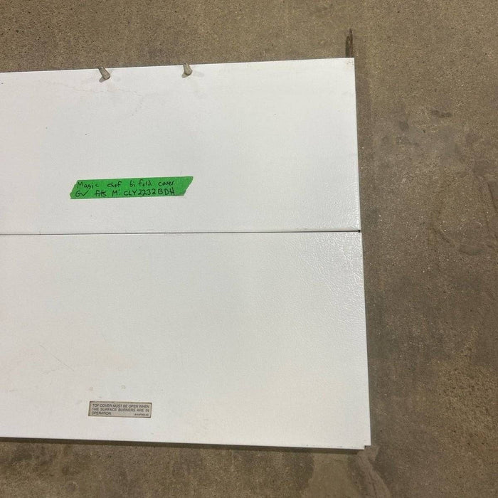 Used MAGIC Chef Bi-Fold Cover White for CLY2232BDH